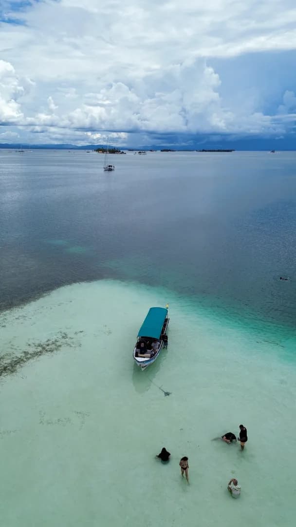 Tour a San Blas scene 1